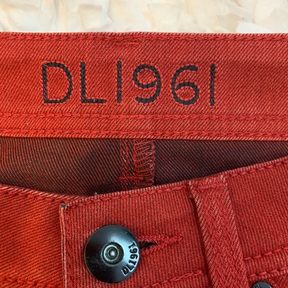 DL1961 Red Jeans. Emma  4way 360 - Picture 2 of 8